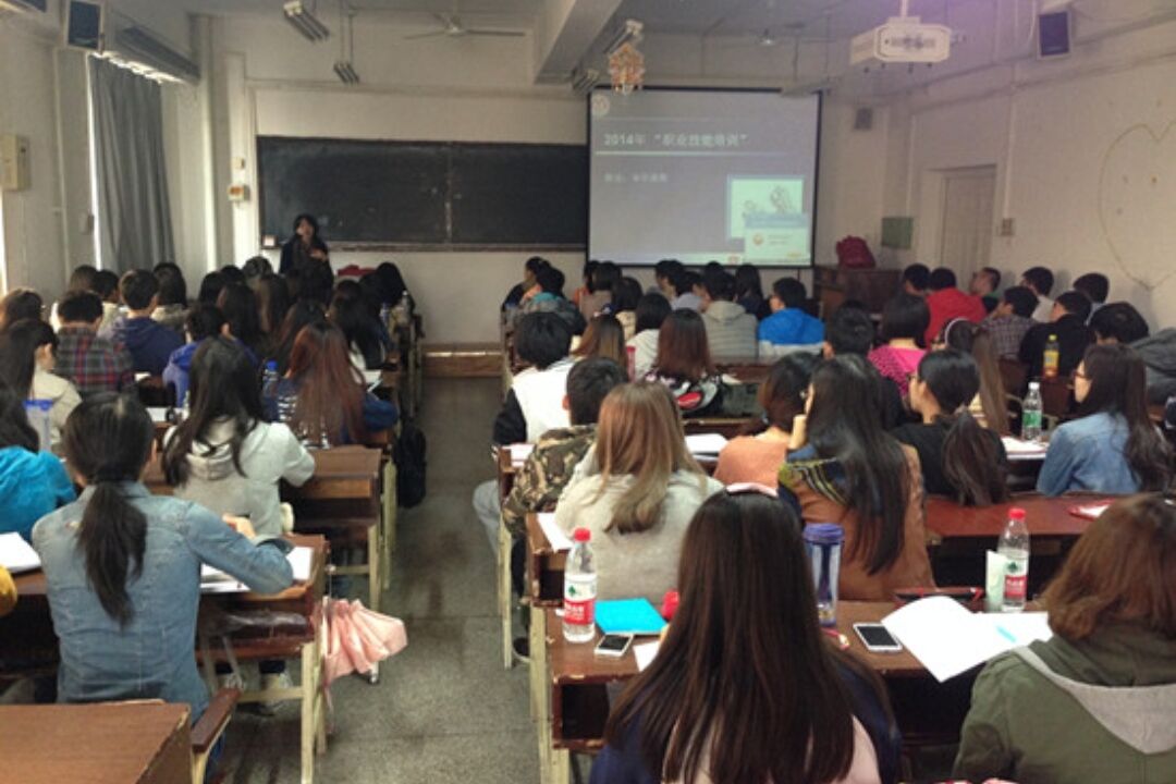 大学有挂科就不能毕业？多所高校取消“清考制度”，大四学生慌了