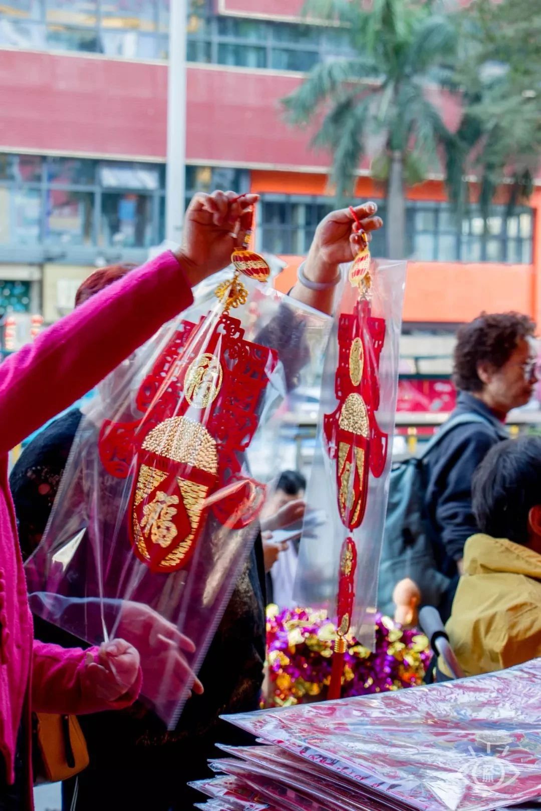 深圳宝安免费足球场(啊啊啊啊啊深圳7号线也太好玩了)