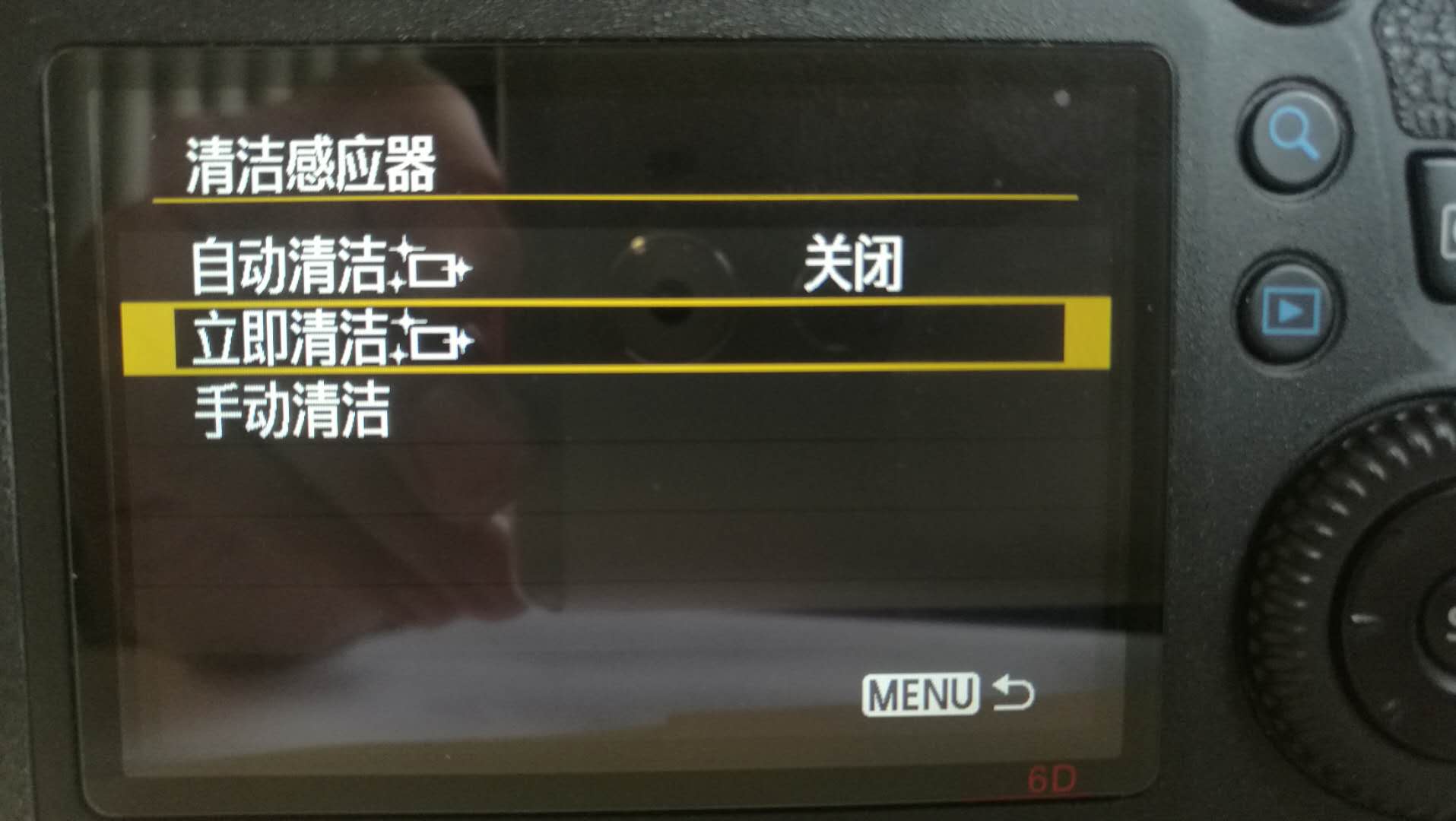 清洁单反相机传感器的两种方法，安全有效！