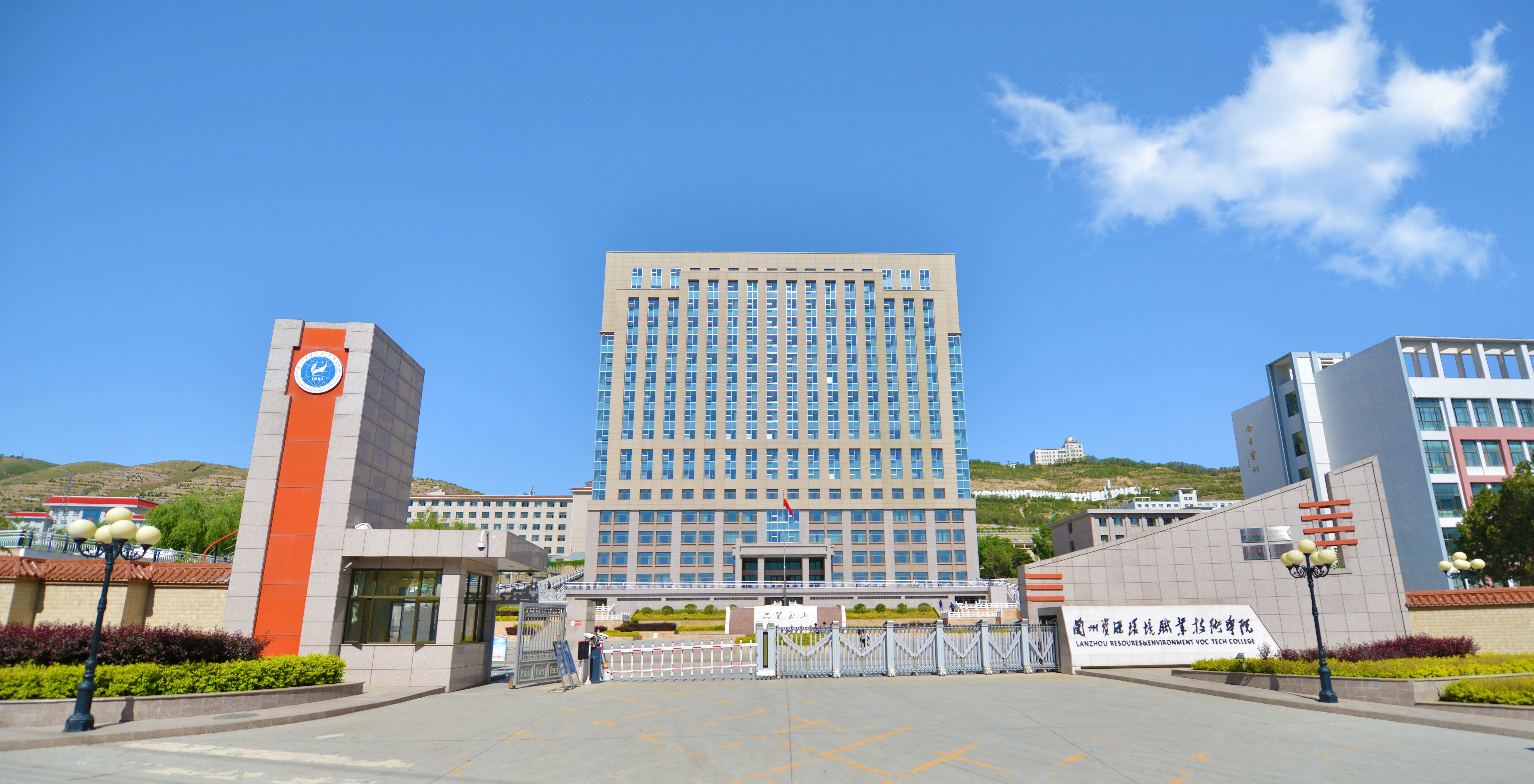 国内最新全部招收士官的大学及专业，专科录取，入伍捷径