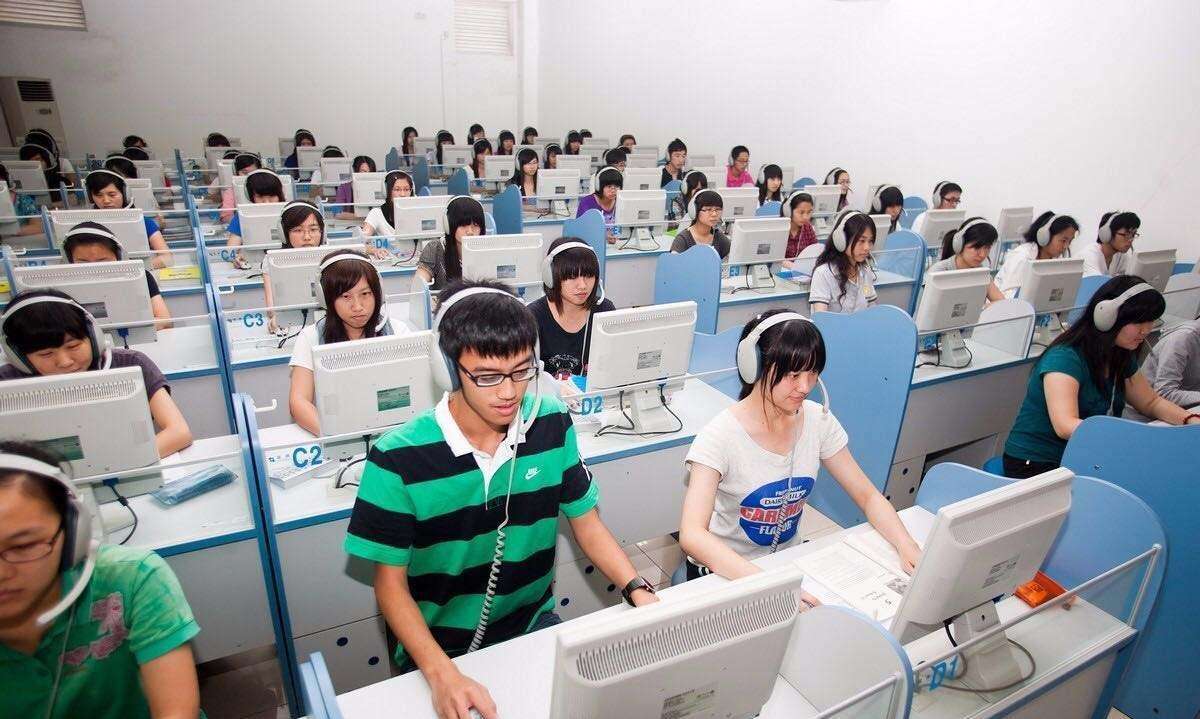2020大学“金饭碗”专业排行榜：工资高待遇好，前景好过公务员