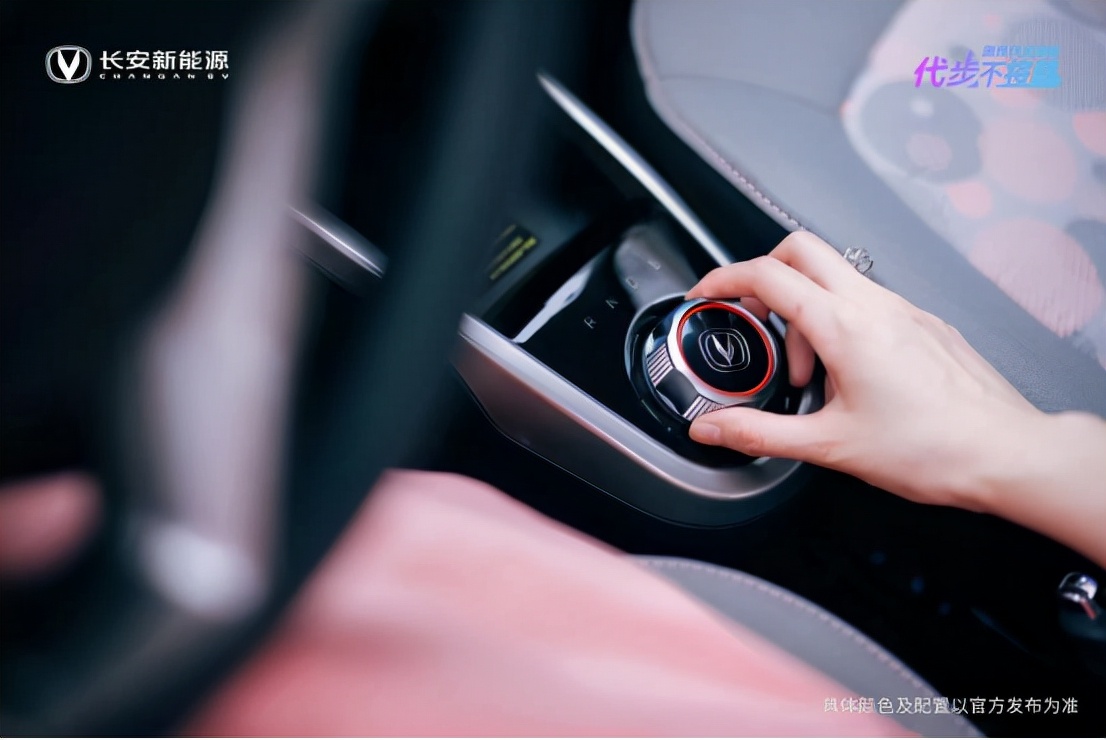 年轻人代步选啥？这款小车给你答案，最主要的是好开还不贵