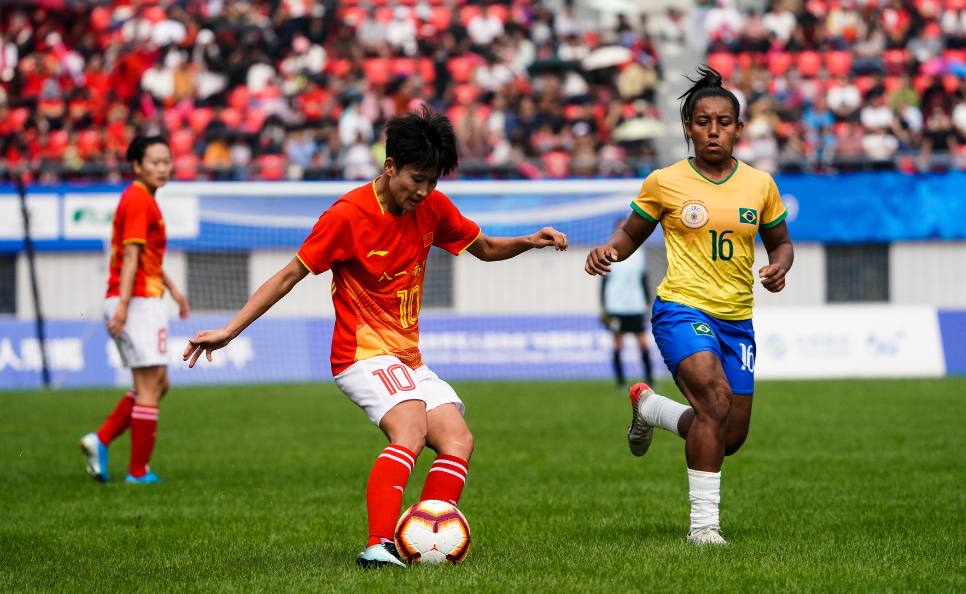 中国女足2-1巴西(2-1!