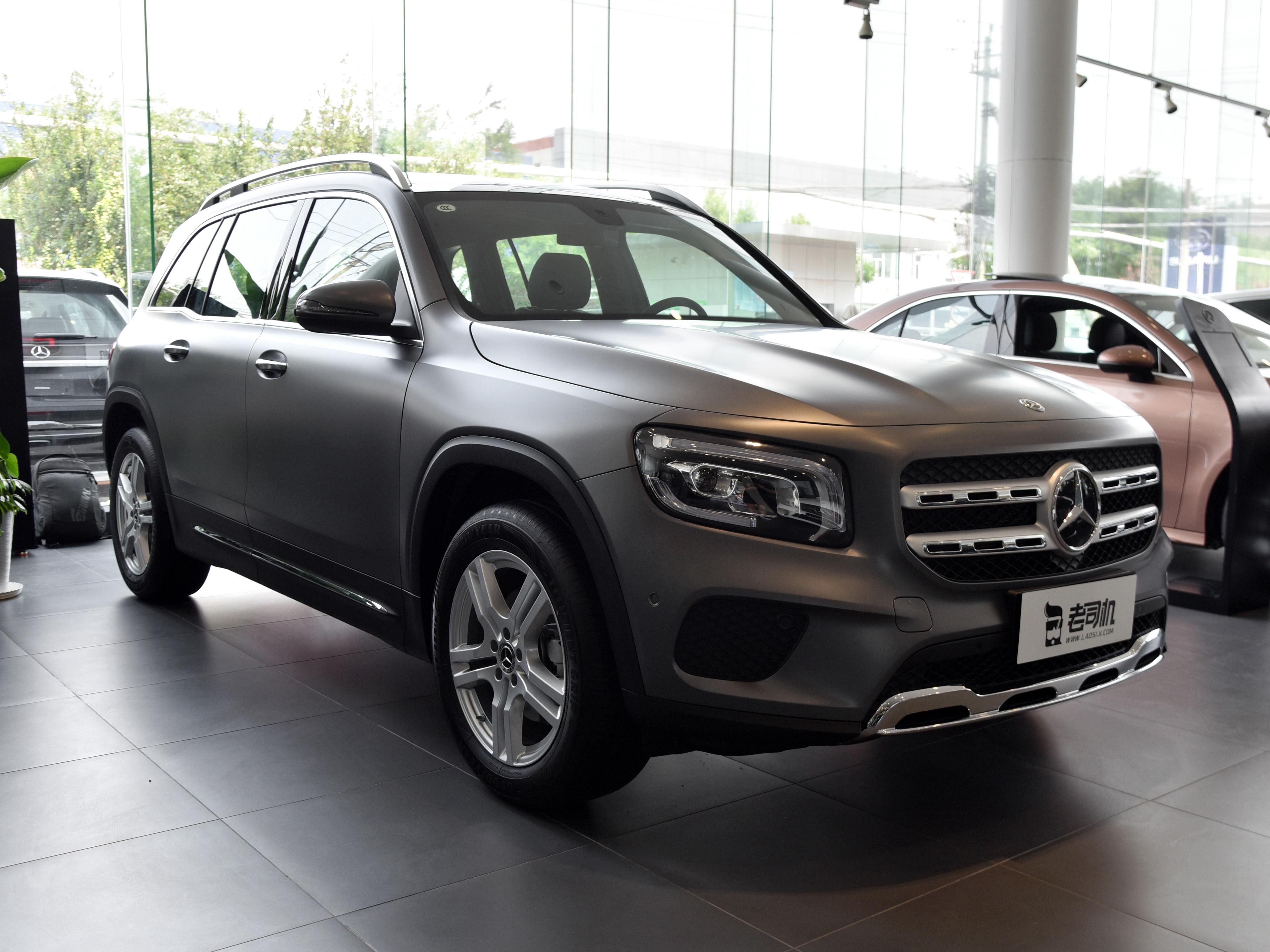 油耗较低可选7座,豪华入门大尺寸suv,实拍奔驰glb