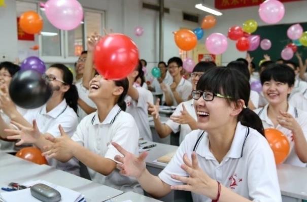 学生不幸在高考中落榜，今年依旧能够上大学，这些补救措施要知道