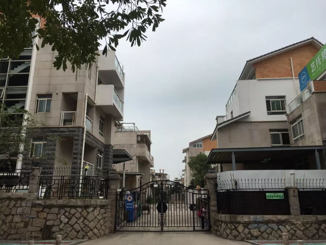 老破小一平10万+！我们走遍厦门18所名校，为你曝光最贵学区房！