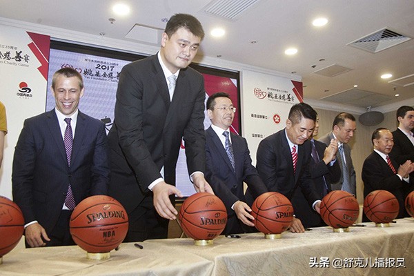 有哪些捐款的nba球员(NBA中的六大慈善家：詹姆斯建学校，姚明办比赛)