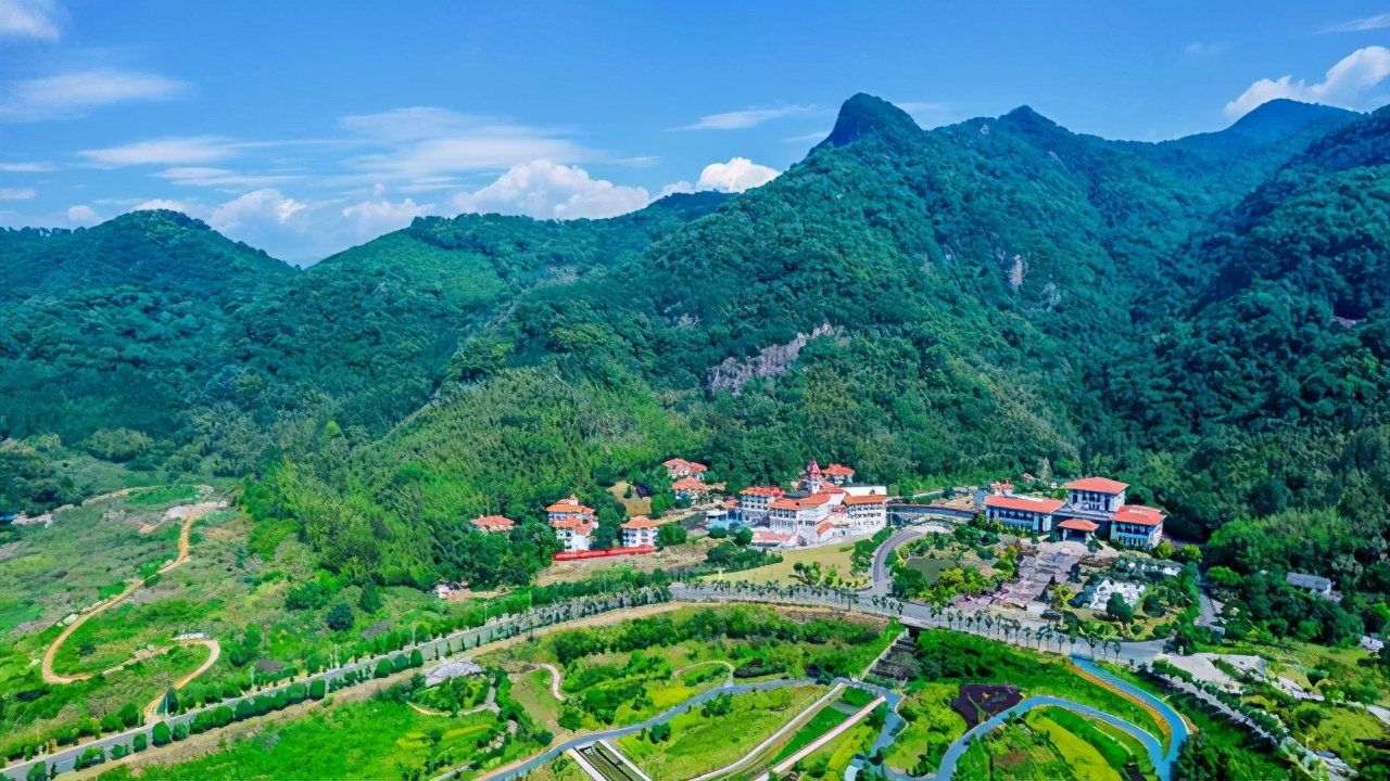三明瑞云山风景区攻略(福建省最大的火山岩地貌区)
