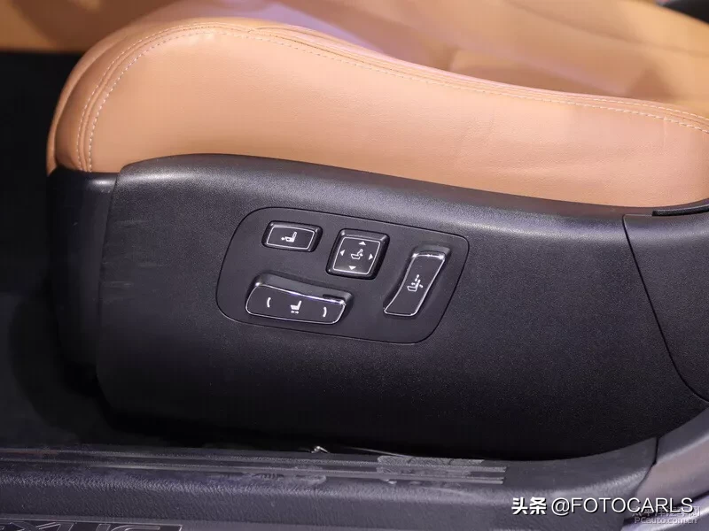 雷克萨斯LS600hL V8实拍,它才是雷车最旗舰版,当年售价207万起