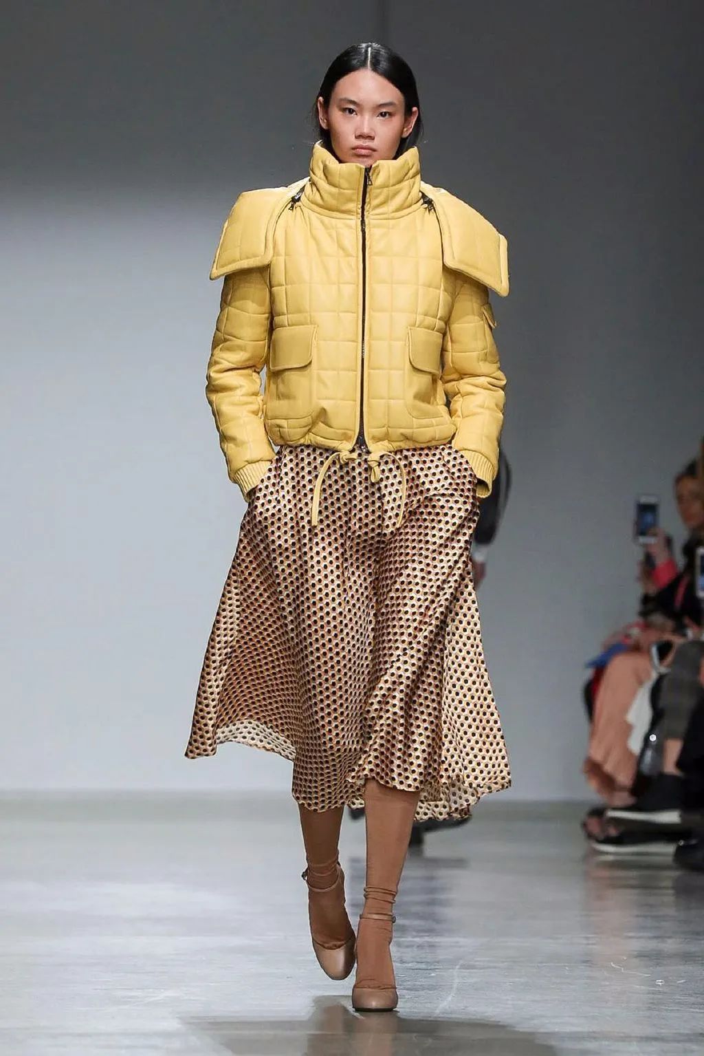 (maisonmargiela中国妇女)谁是2020年最当红的中国女模特?