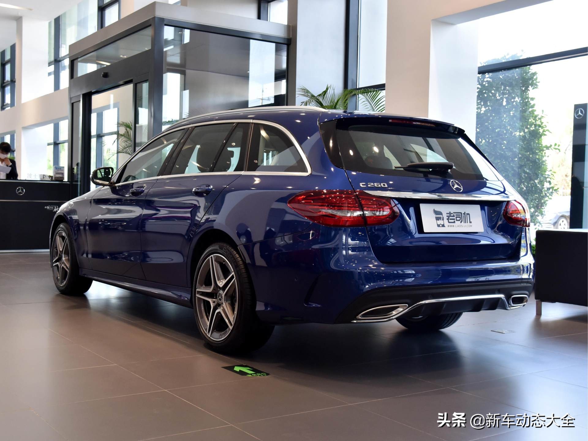 车身修长空间又大,进口身份的德系豪华车,带你看进口奔驰c级