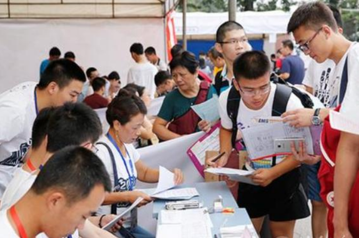 大学校园里面的“小规则”，辅导员不会明说，大一新生要提前了解