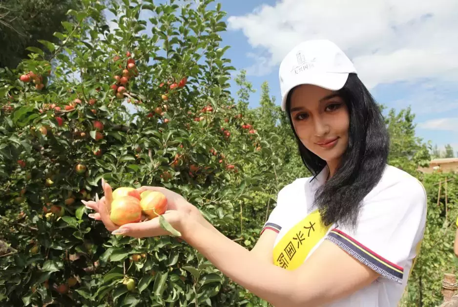 50多名高颜值大长腿美女汇聚巴彦淖尔，快来围观