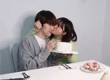 高颜值中韩情侣大赏！恋爱日常甜到发齁，想众筹让他们演偶像剧