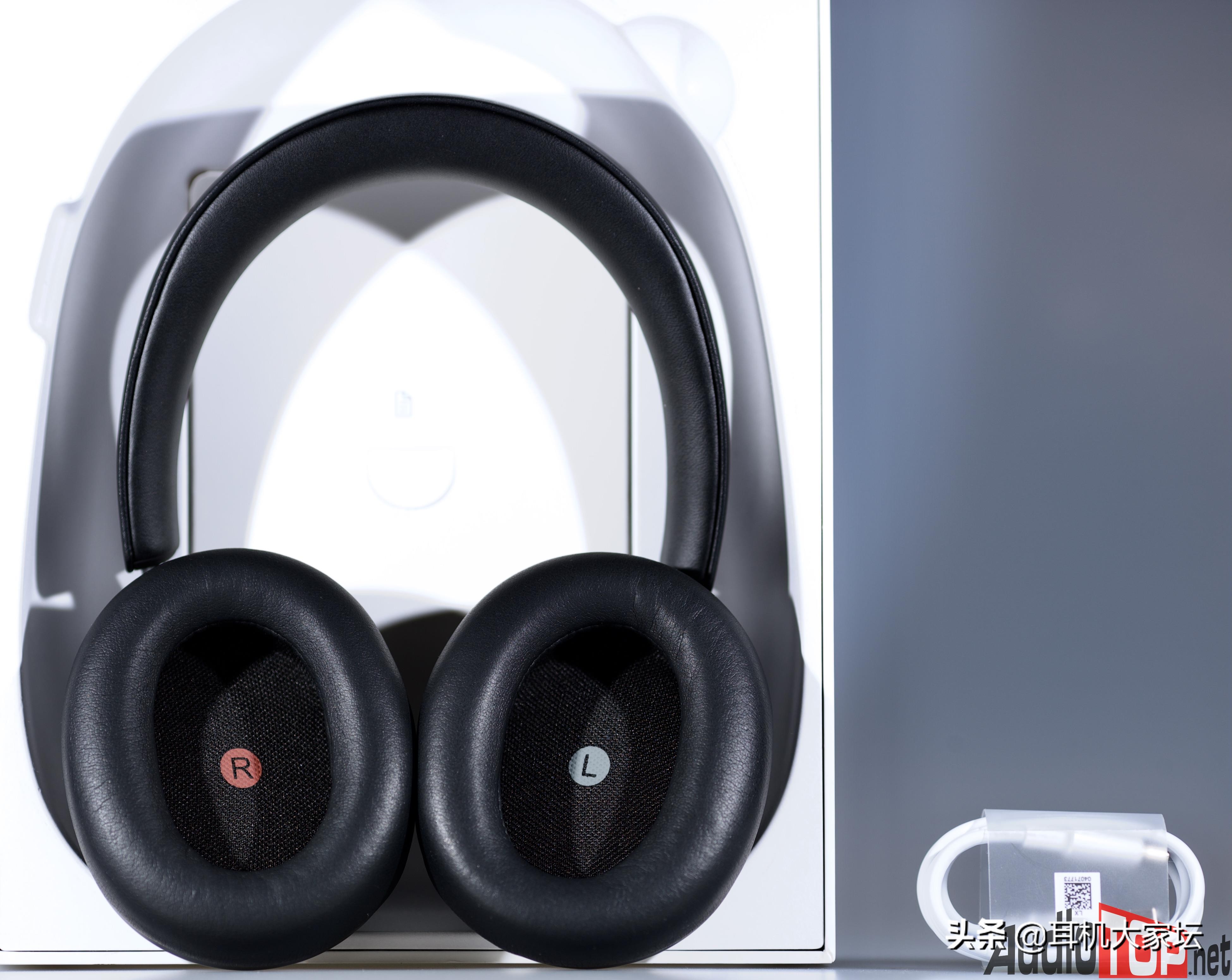 华为freebudsstudio华为无线耳机评测