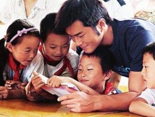 古天乐建的希望小学，如今已物是人非，当地人称已经成为一片废墟