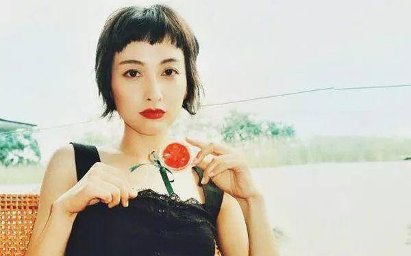 被渣男坑，被观众骂，吴昕靠什么完成了逆袭？ 