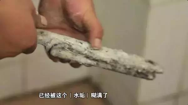 1000元买的电热水器，不想花200元找人清洗？请收藏这篇省钱攻略