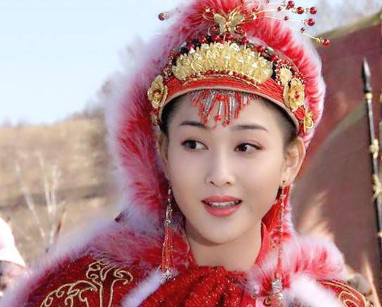 中国四大美女图片(中国古代四大美女：西施、王昭君、貂蝉、杨玉环扮演者，谁最美！)