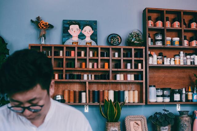 手工皮具基础班：工艺、工具、皮料、版型我们应该从哪开始学习