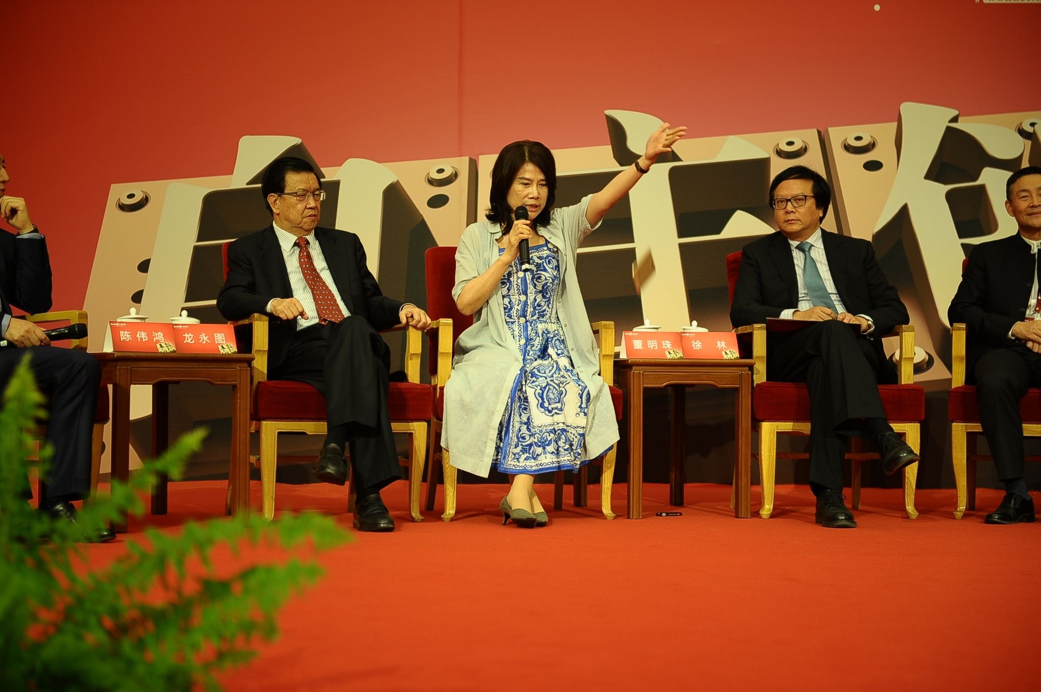 格力路在何方？董明珠是系铃人，也是解铃者