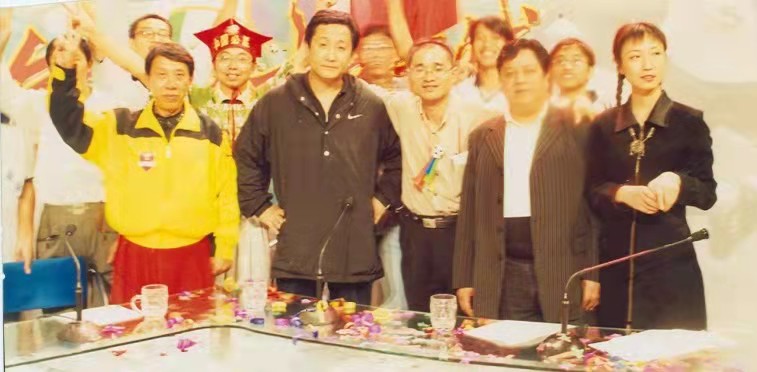 世界杯中国演播厅(20年前的今天，我在浙江电视台800平米演播厅，见证国足出线夜)