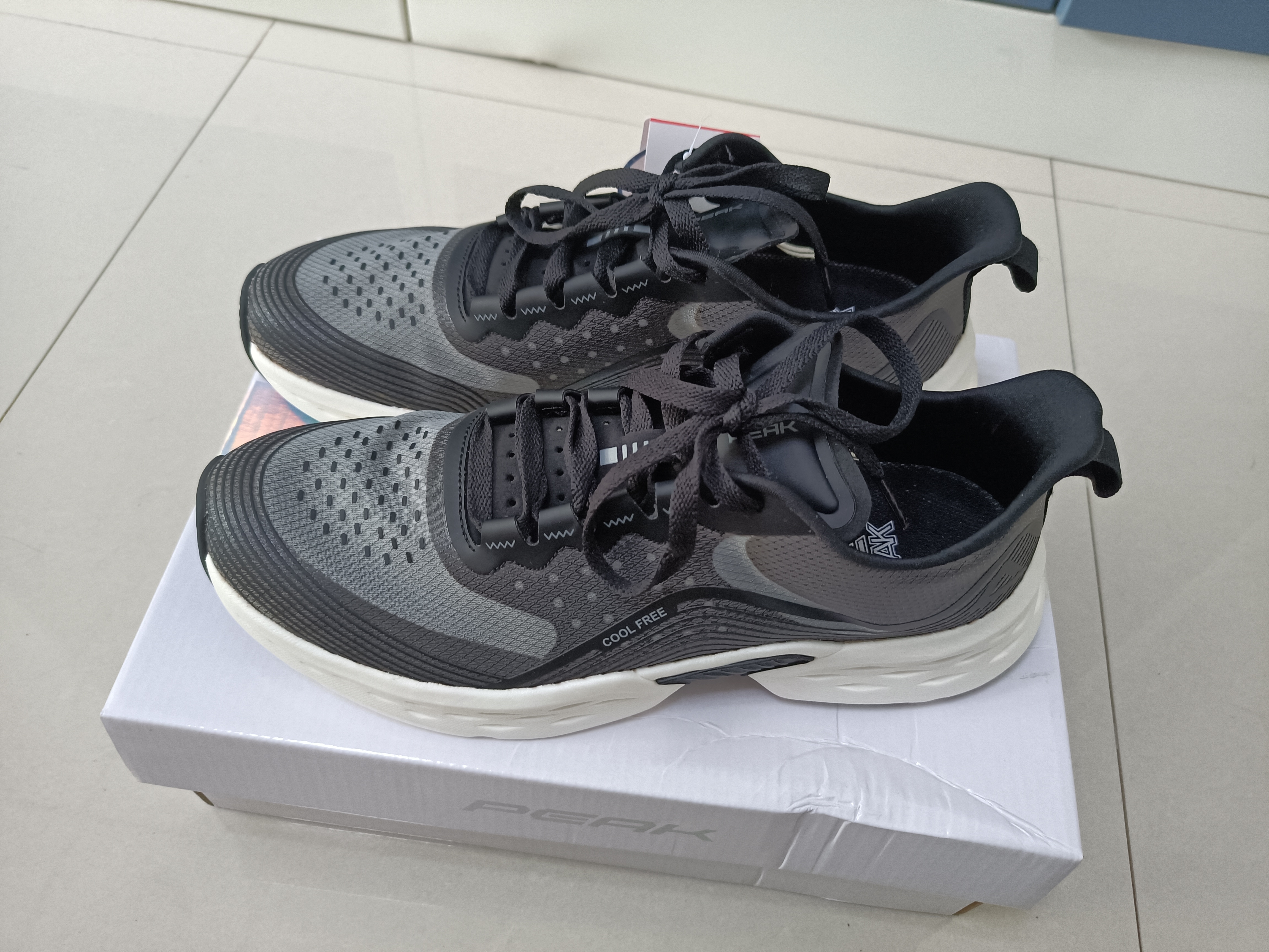 双十一国产跑鞋买什么，500元内不同场景下15款好货推荐