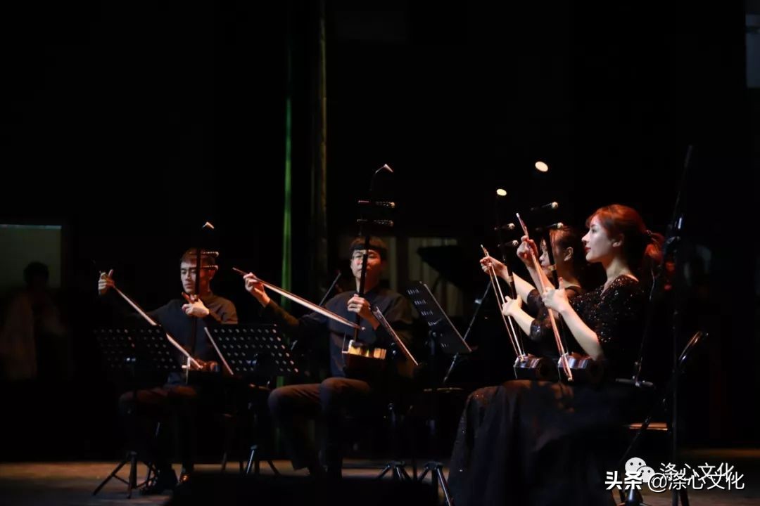 川音点石竹笛乐团与西安建筑科技大学华清学院交流音乐会圆满举行