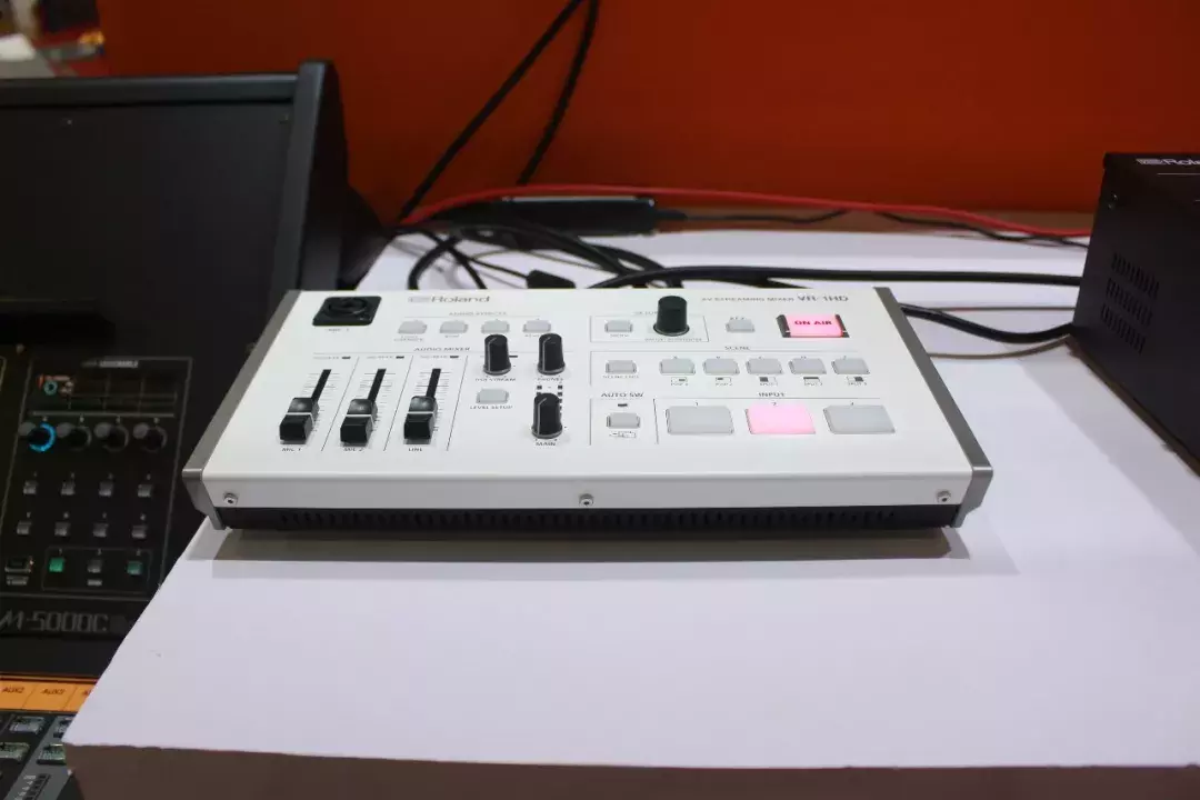 国内外品牌齐使浑身解数 GETshow首日直击音频产品