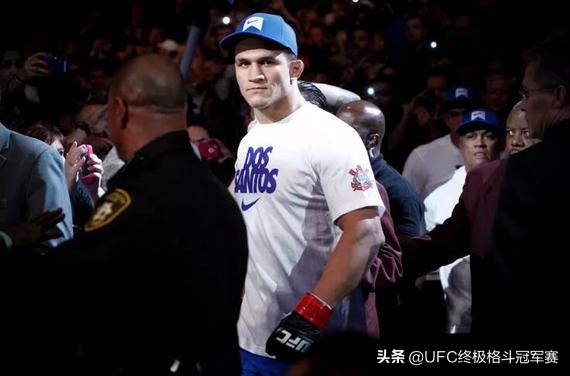 ufc229正赛完整视频(多斯-桑托斯UFC格斗之夜163对决俄罗斯站立高手沃尔科夫)