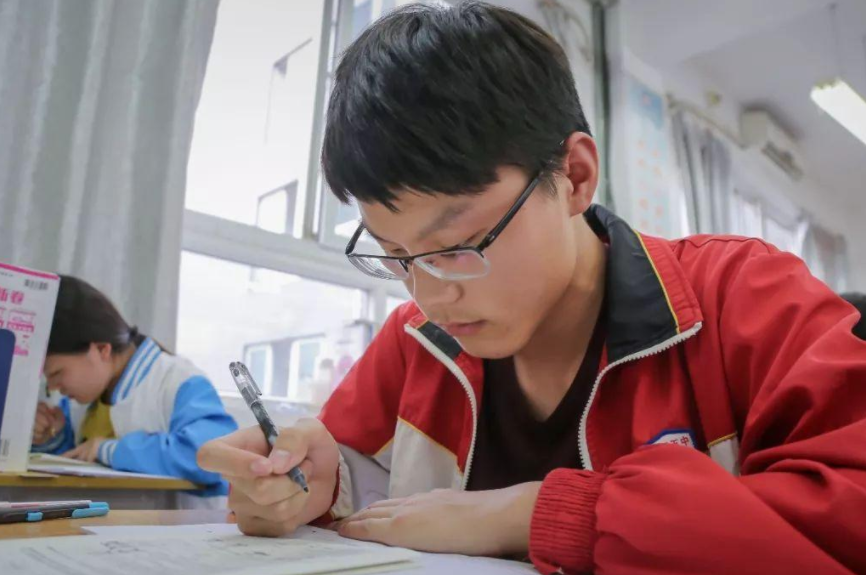 河南新增一所重量级大学，总投资12亿，当地学生有福了