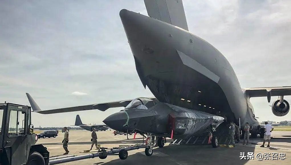 印度为数不多没有摔过的运输机——“环球霸王”C-17 | 图说