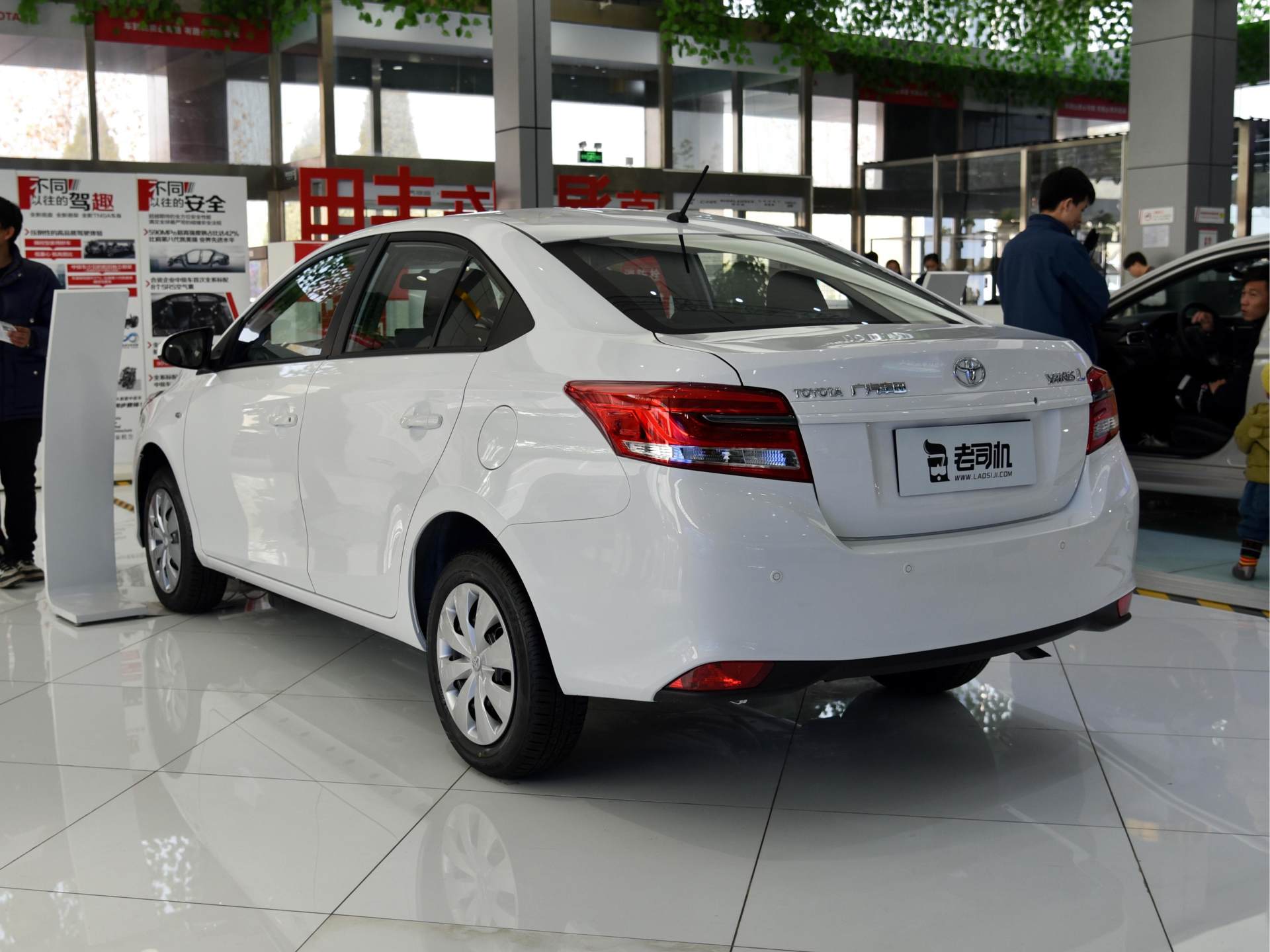 丰田8万(比飞度更实用的丰田家轿) - 四帝国车市