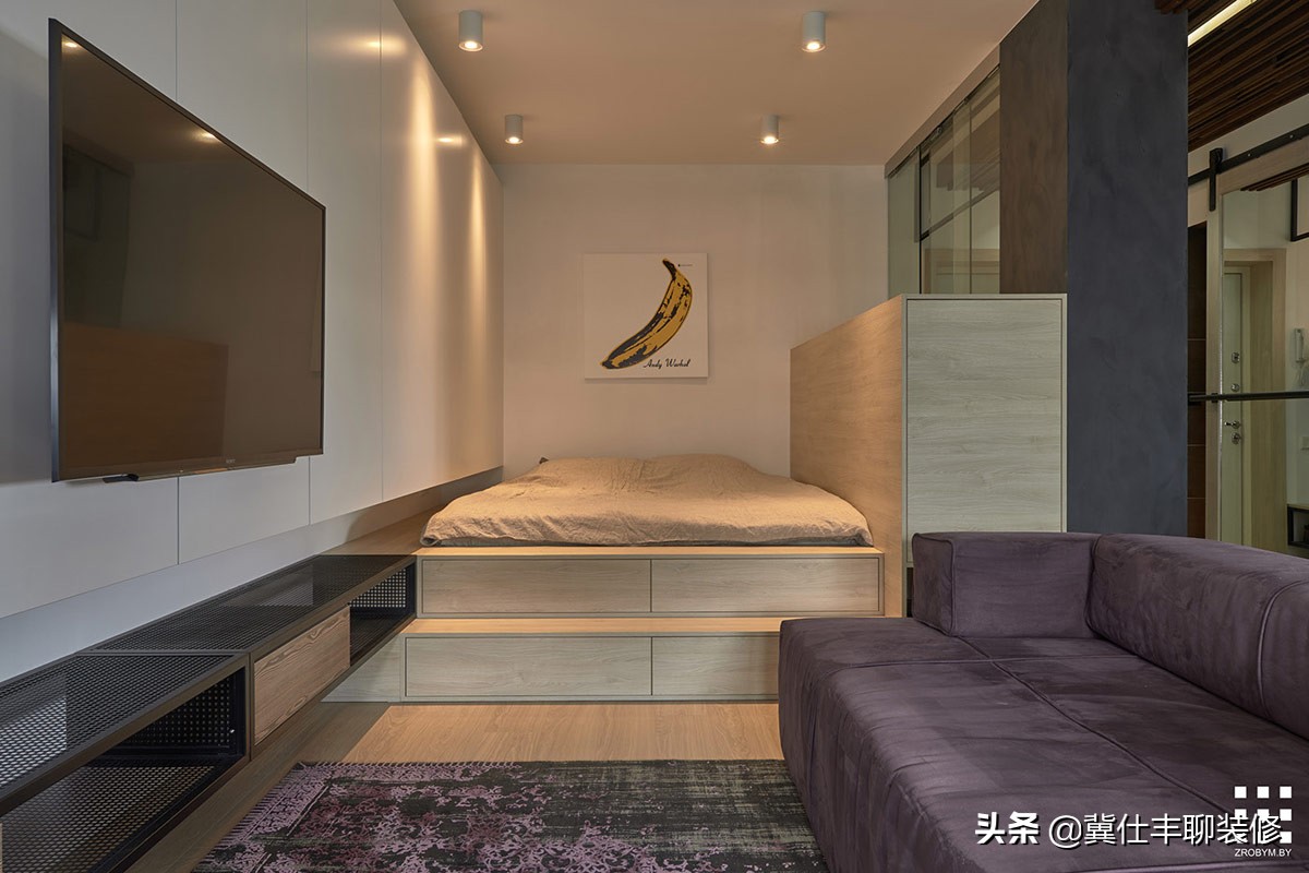45㎡小宅，客厅安装地台，既能储物又能睡觉，真实用