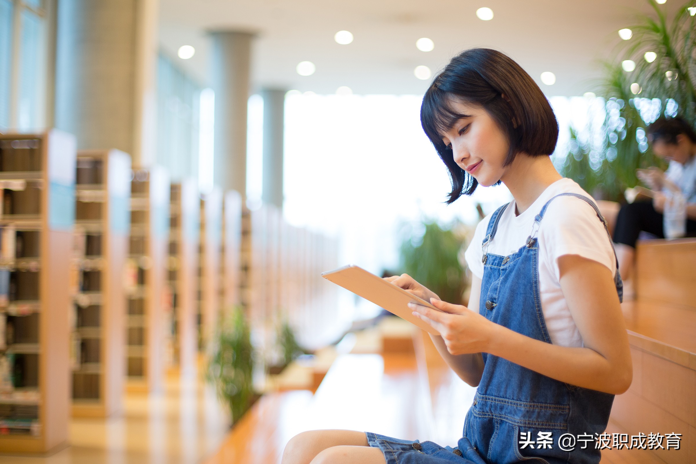 浙江省成人高考（成人高考报名费用多少）