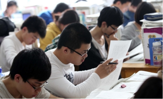 教育部通知，5类学生不用参加高考直接读大学，考生：比高考还难