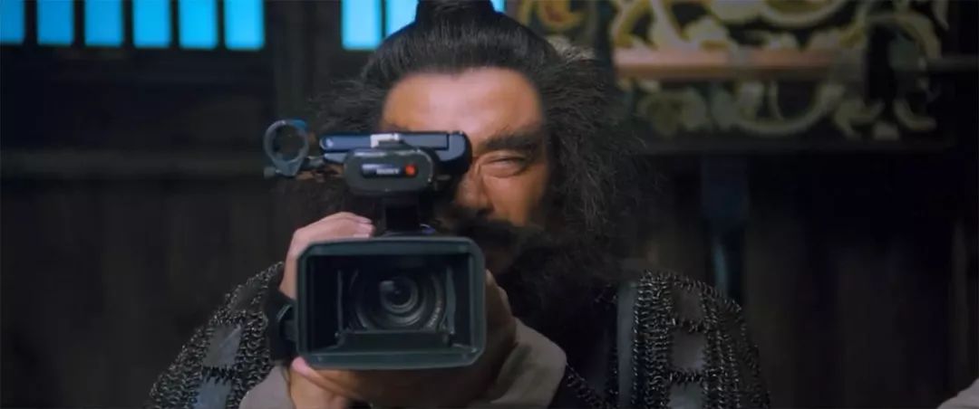 《越光宝盒》:如果你能数清它暗藏的梗,你就不会觉得它是烂片