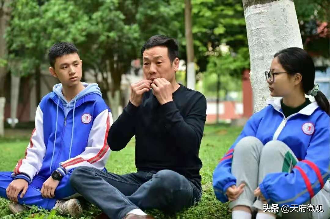 办特色学校·创卓越高中，来看新都香城中学的十年树木和芝兰玉树
