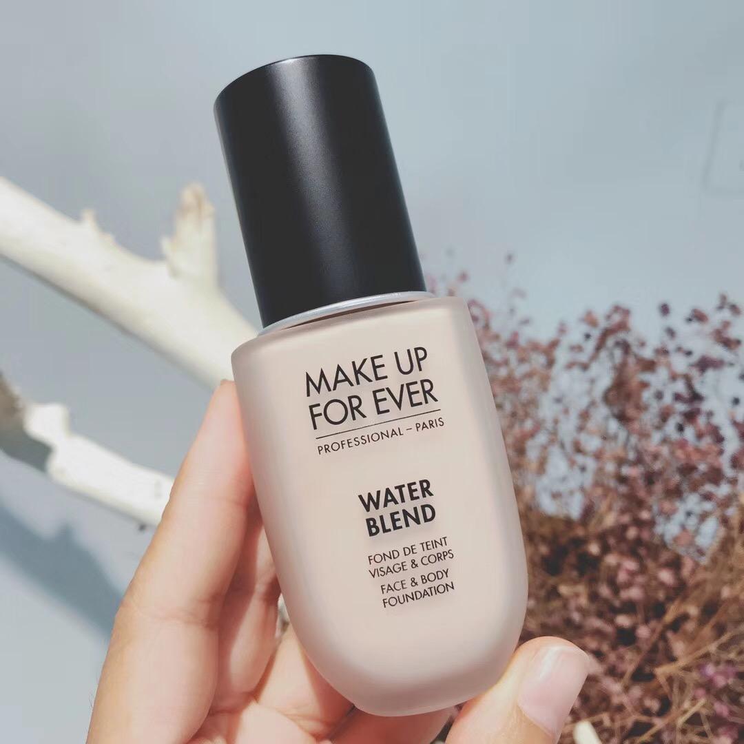 粉底液测评时刻，期待虫草粉底液的新版，红地球性价比很高