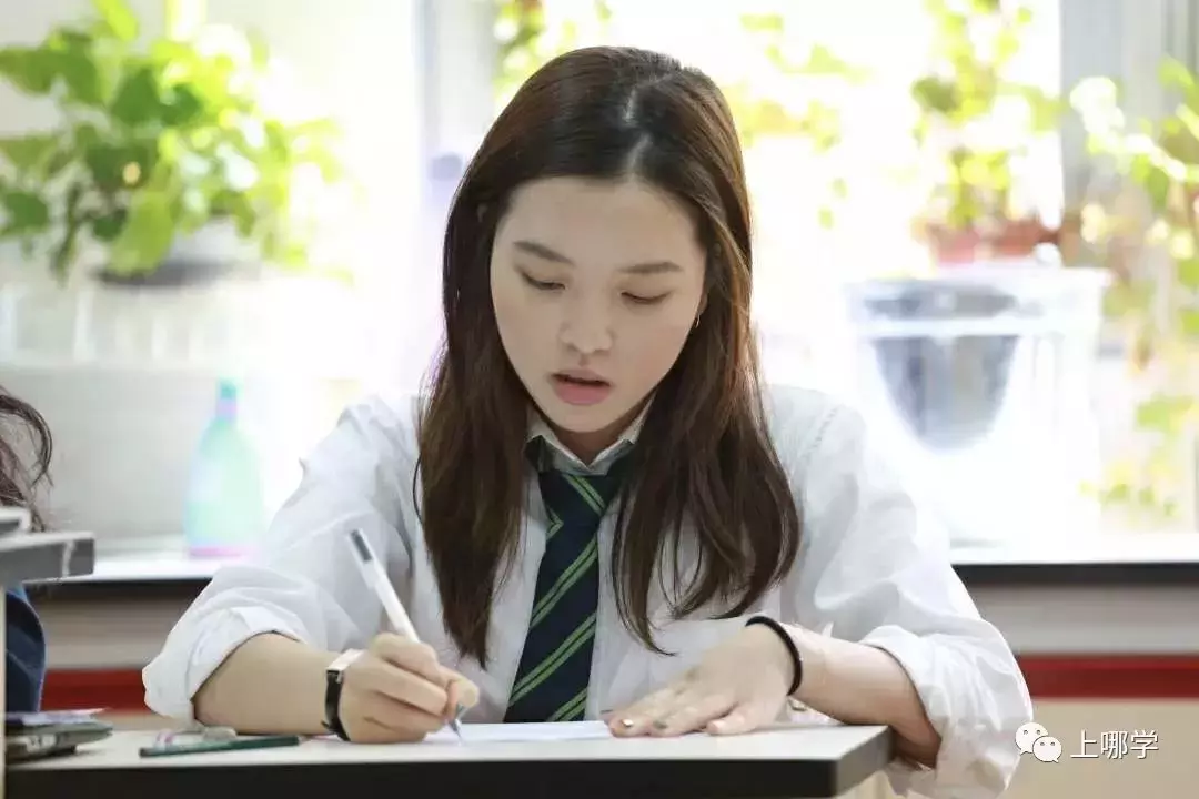 上海这10所私立学校校服太漂亮了！每一张都是高颜值