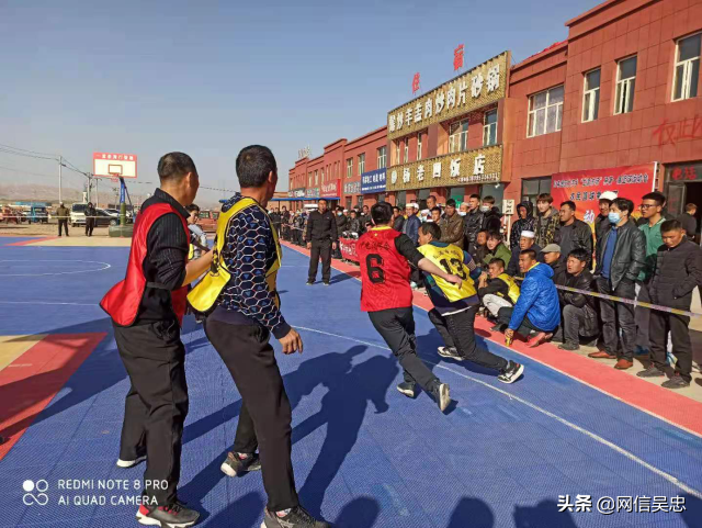 農村籃球比賽外援多少錢（觀賽過萬人，消費百萬元，這場鄉村籃球賽事“紅利”多）