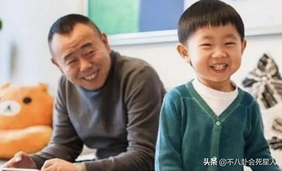 有一种美丑叫隔代遗传，张柏芝复制爷爷长相，蒋勤勤逆袭儿子尴尬