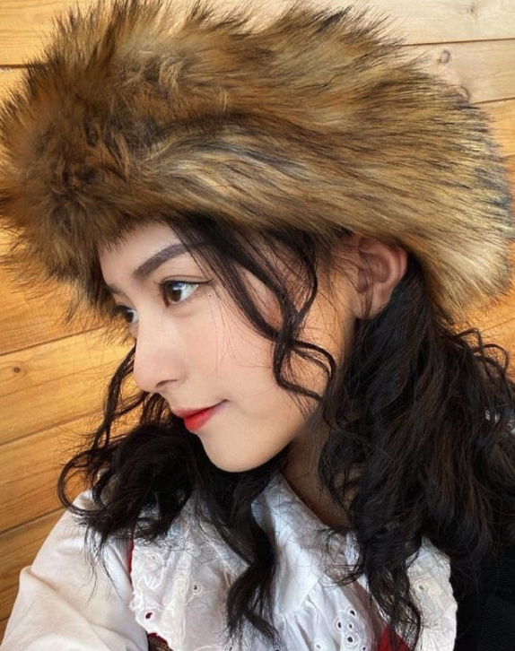 2021年“新校花”来袭！颜值神似高圆圆，网友反驳：差太多了