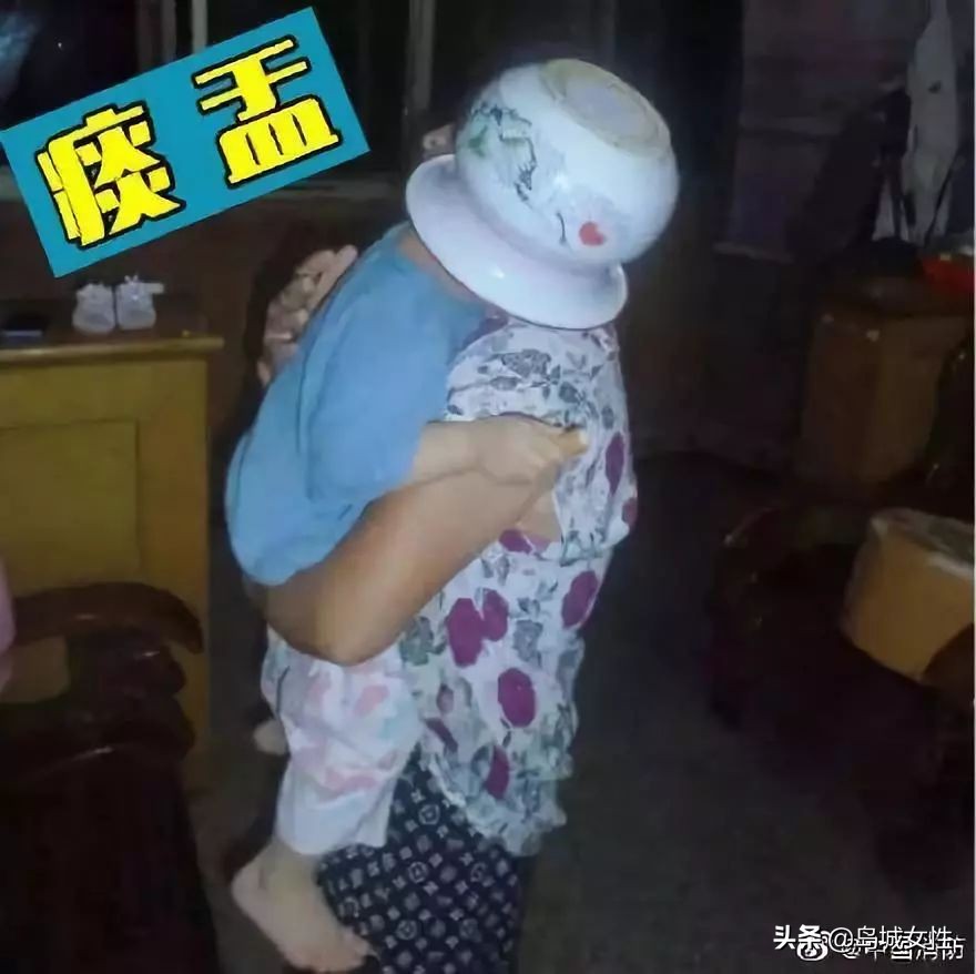 “119吗？我家孩子卡洗衣机里了！”