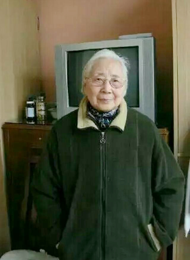 丈夫是著名艺术家刘琼，《羊城暗哨》饰女特务八姑，92岁高龄仙逝