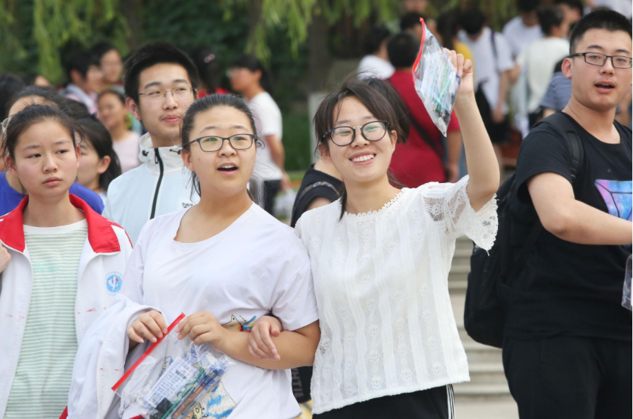 高考各省报名人数出炉，1078万考生为梦而战，400多分能上本科吗