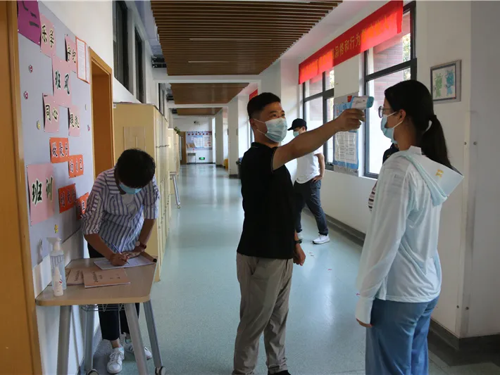 英迪国际学校举行开学疫情防控演练