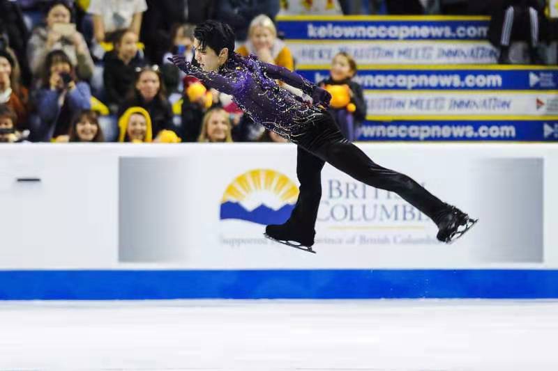 世锦赛羽生结弦完美发挥暂列第一（322.59分夺冠！羽生结弦无可匹敌）-趣拿体育