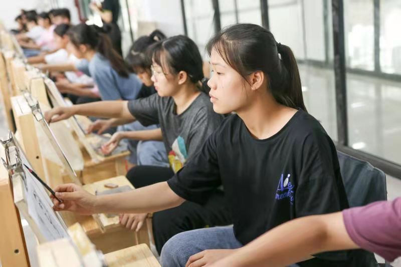 2021美术生必看干货：联考、校考、备考、院校推荐、艺考流程