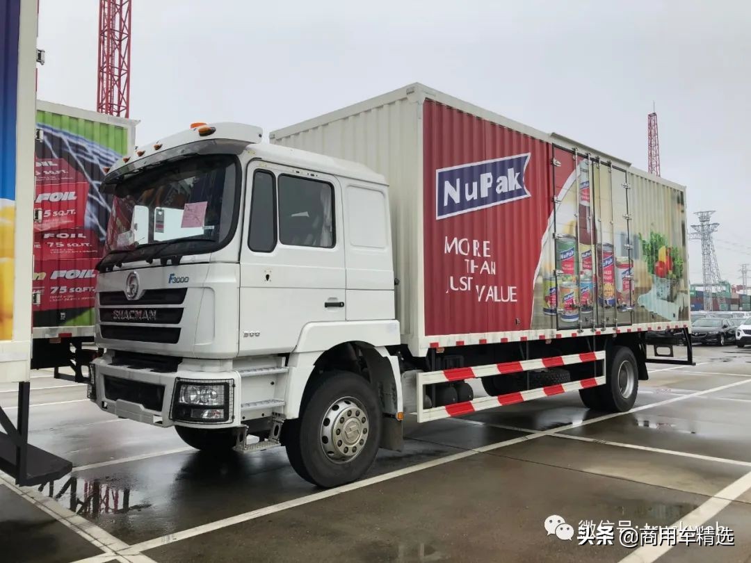 300马力4x2厢货还是轮减桥 出口牙买加的右舵陕汽德龙F3000重卡